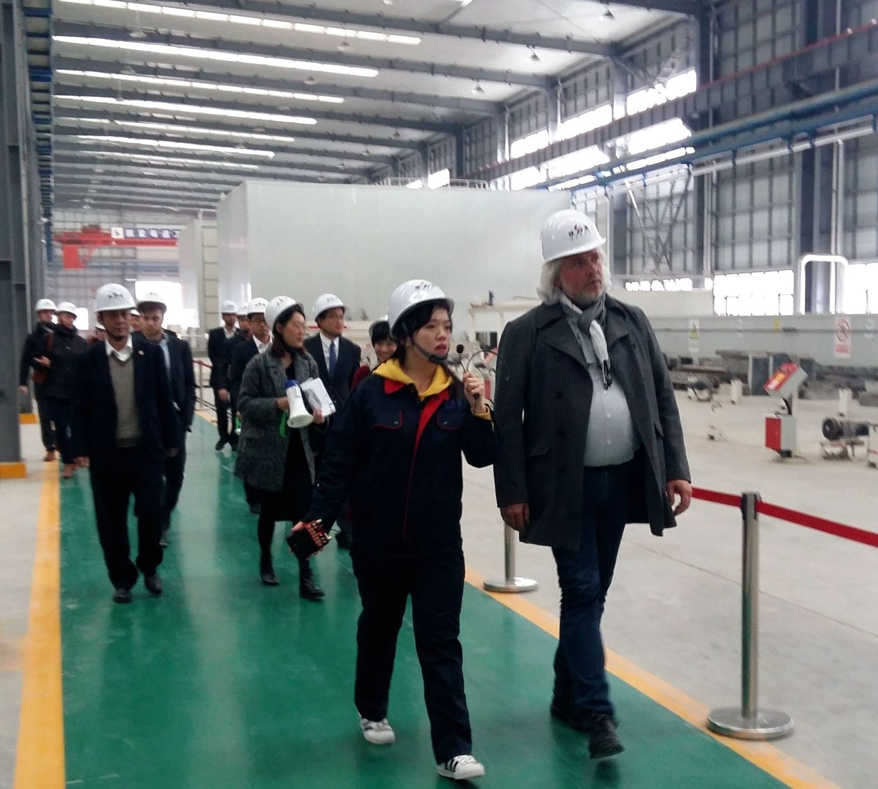 比利時安特衛(wèi)普省清潔技術(shù)代表團(tuán)參觀陜建建筑產(chǎn)業(yè)基地